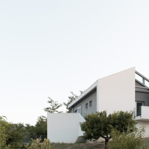 1 B0037509 casa unifamiliare che si integra tra giardino e l’orto