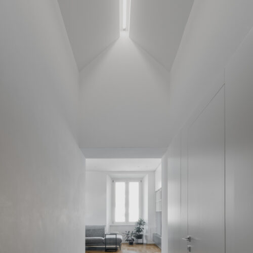 6 B0037325b soggiorno parquet arredo su misura